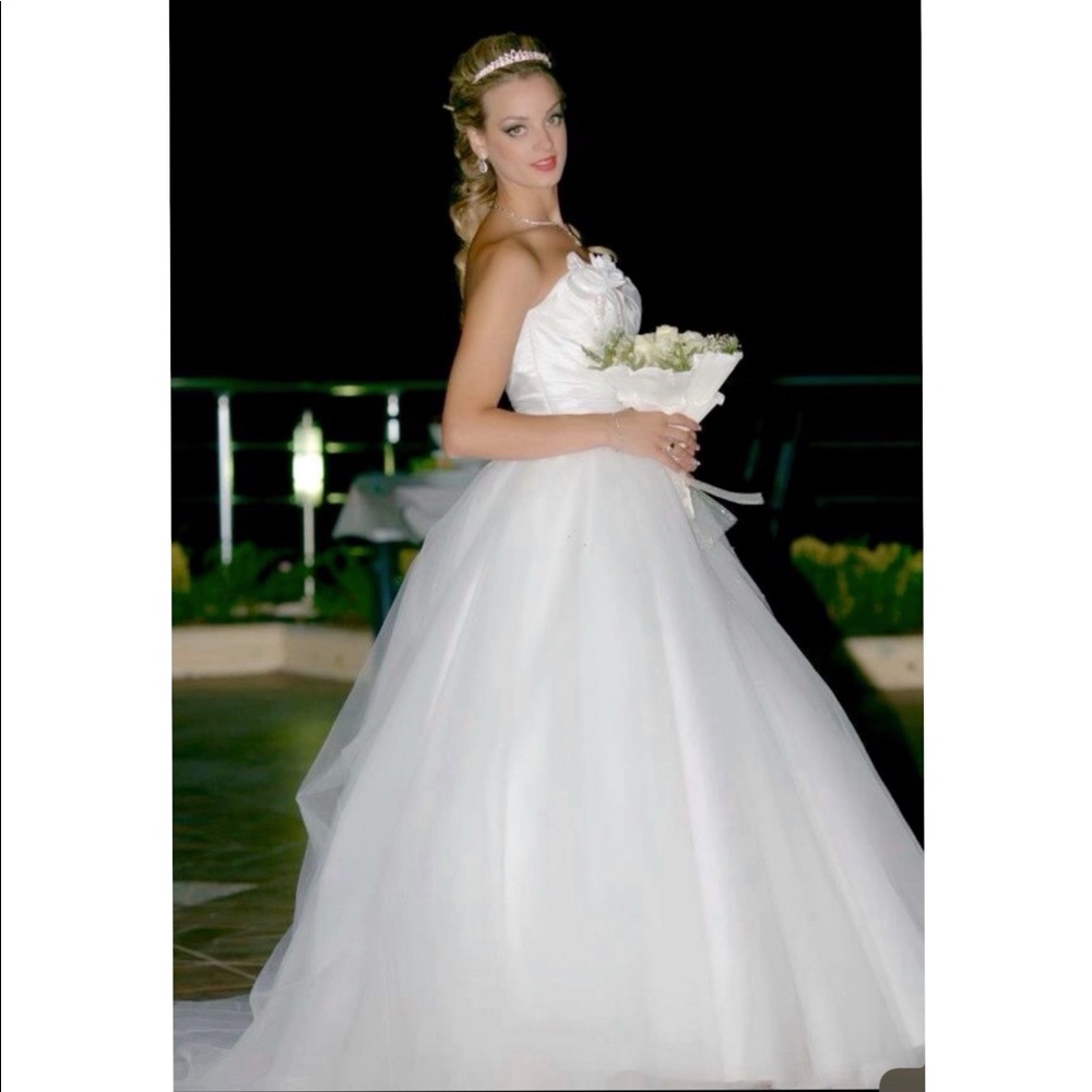 Wedding dress or prom